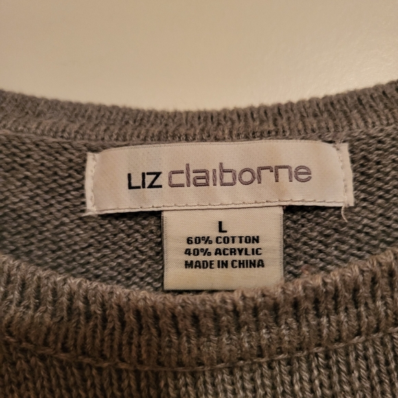 Liz Claiborne Gray Sweater with Dog Design - Picture 3 of 6